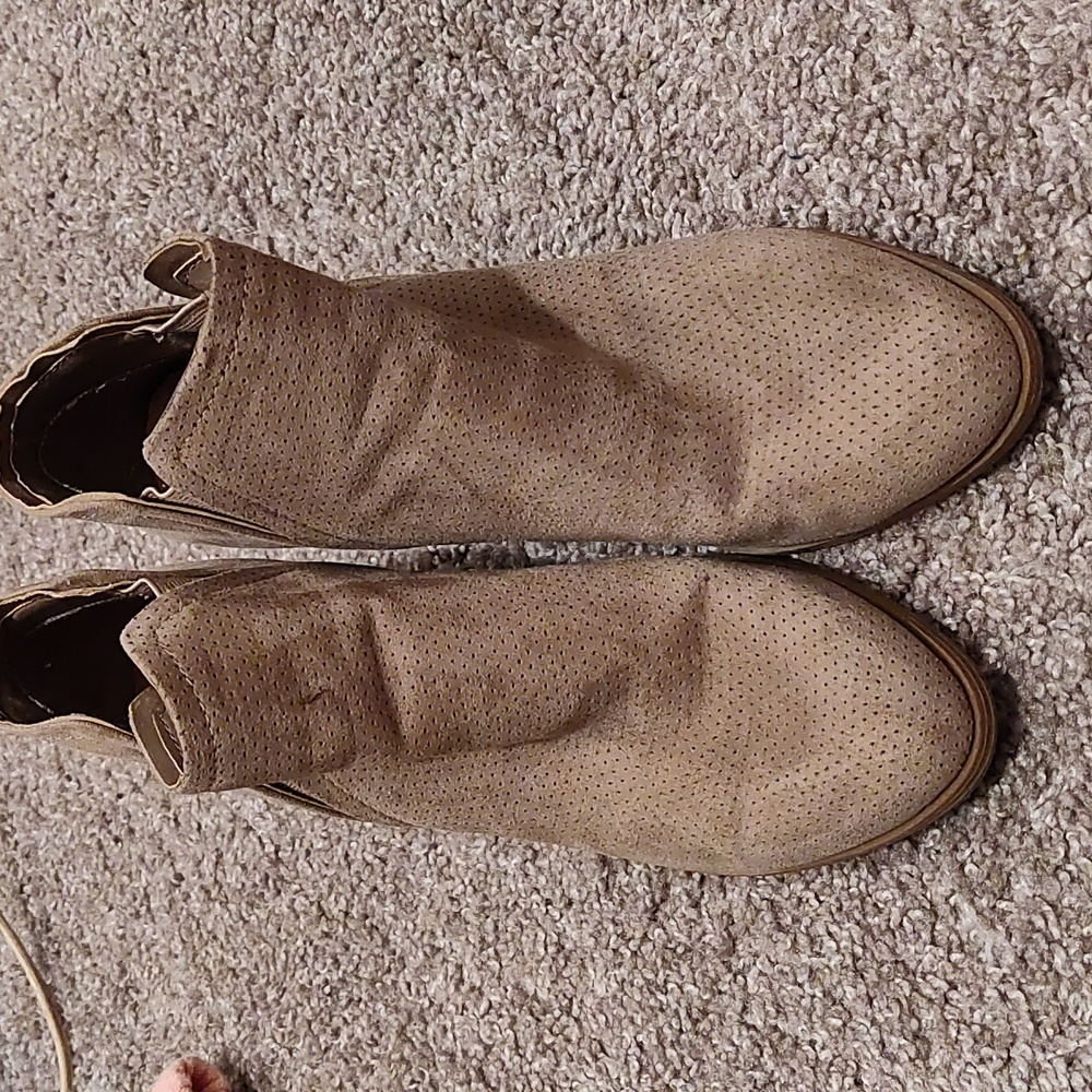 Women’s Tan Perforated Faux Suede Ankle Booties – Size 9.5 – 3" Block Heel